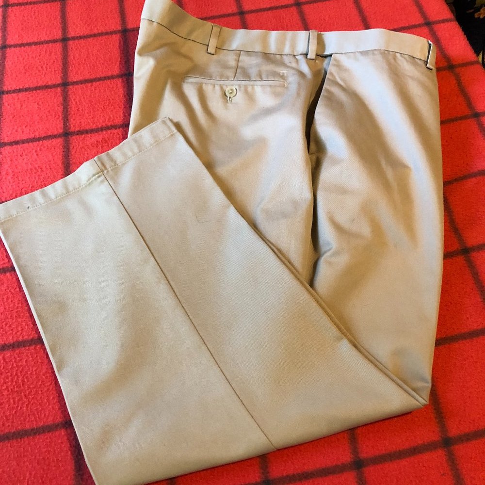 Expandable Waist Men 46x29 Classic Fit Khaki Pants